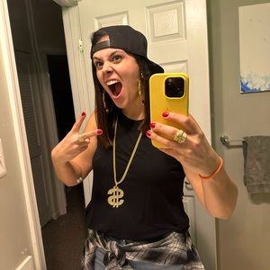 Meet your Posher, Courtney